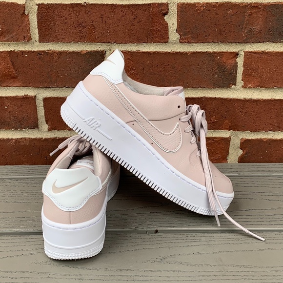 air force 1 sage low platform sneaker